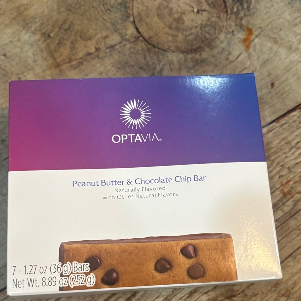 OPTAVIA Peanut Butter & Chocolate Chip Bar - Purple